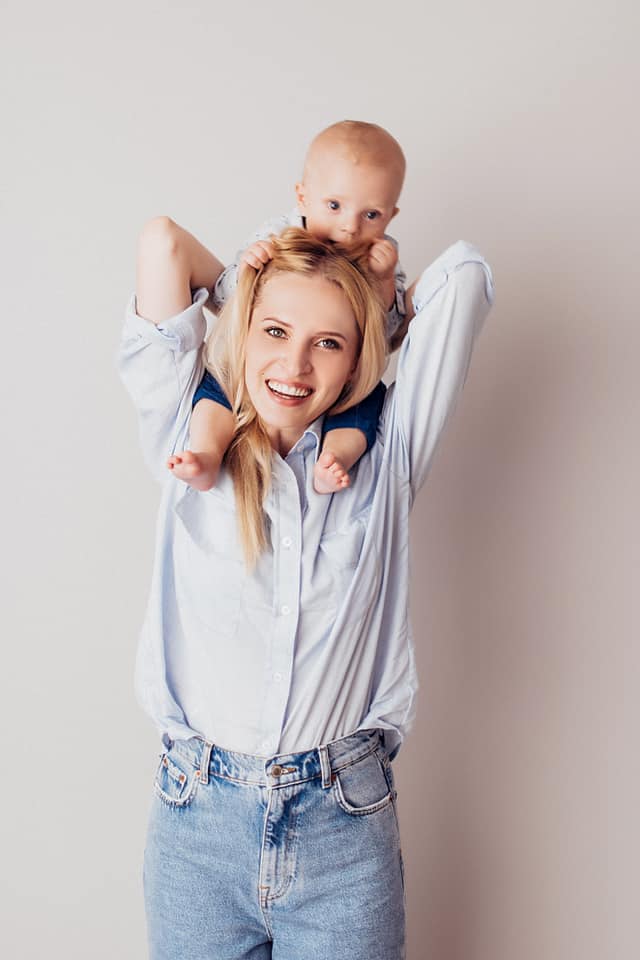 Украинские ТВ-звезды рассказали, как отпразднуют Пасху: съесть яйцо с бабушкой не получится